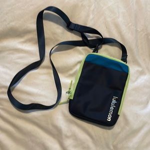 Like NEW Lululemon Crossbody Bag